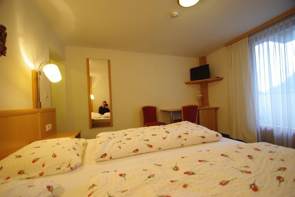 Gasthof Schönblick Hotell Rußbach am Paß Gschütt Exteriör bild
