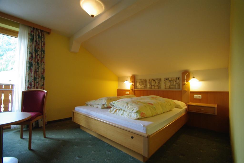 Gasthof Schönblick Hotell Rußbach am Paß Gschütt Exteriör bild