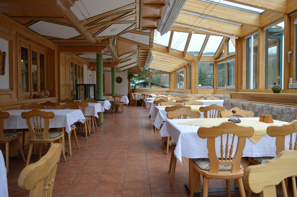 Gasthof Schönblick Hotell Rußbach am Paß Gschütt Exteriör bild